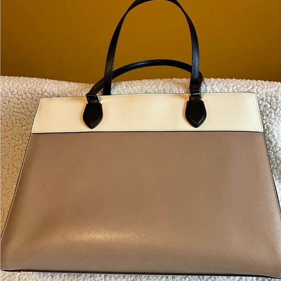 Kate Spade Black and Tan Tote Bag Set ( authentic bag and wallet ) - Picture 9 of 16